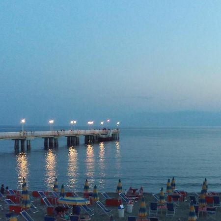 Appartamento Mare Pital Marina di Massa Exterior foto